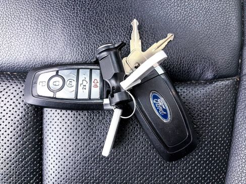 Used 2019 Ford F150 Lariat w/ Equipment Group 502A Luxury image 42