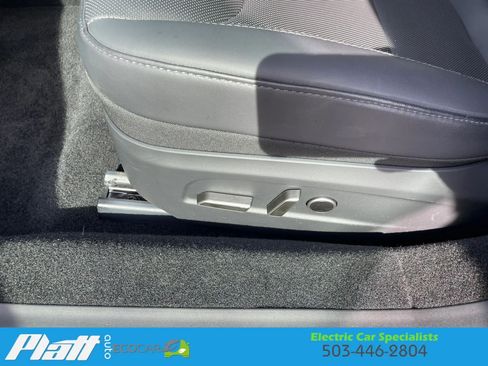 Used 2024 Tesla Model 3 Standard Range RWD image 26