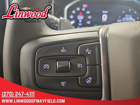 New 2026 GMC Sierra 1500 SLT image 18