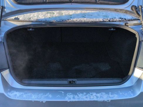 Used 2011 Subaru Legacy 2.5i Premium image 32