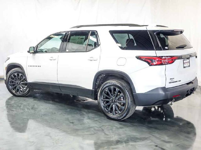 Certified 2023 Chevrolet Traverse RS w/ LPO, Floor Liner Package AWD/4WD image 9