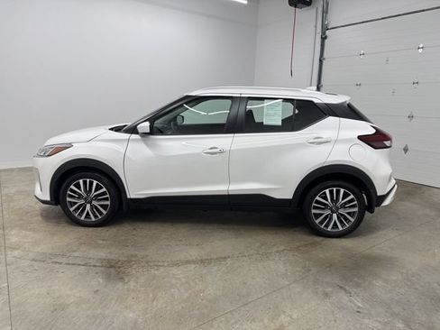 Used 2023 Nissan Kicks SV FWD image 8