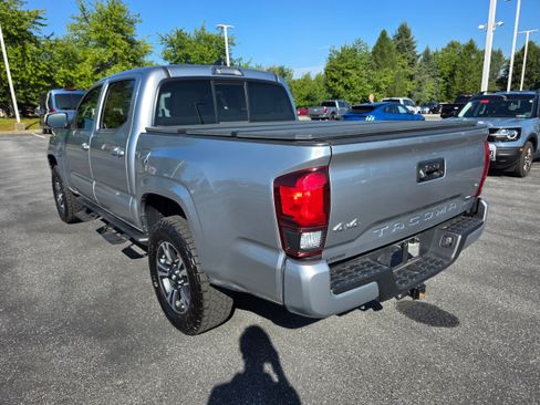 Used 2023 Toyota Tacoma SR AWD/4WD image 3