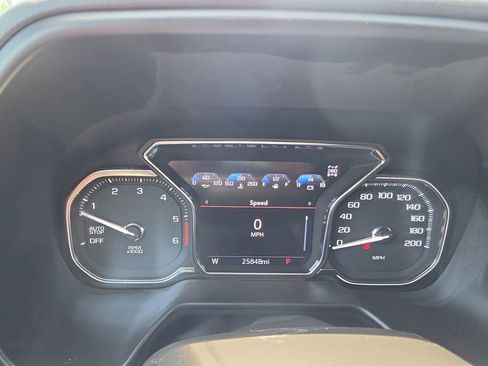 Used 2021 GMC Yukon XL SLE AWD/4WD image 16