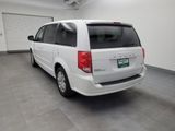 Used 2017 Dodge Grand Caravan SE image 5