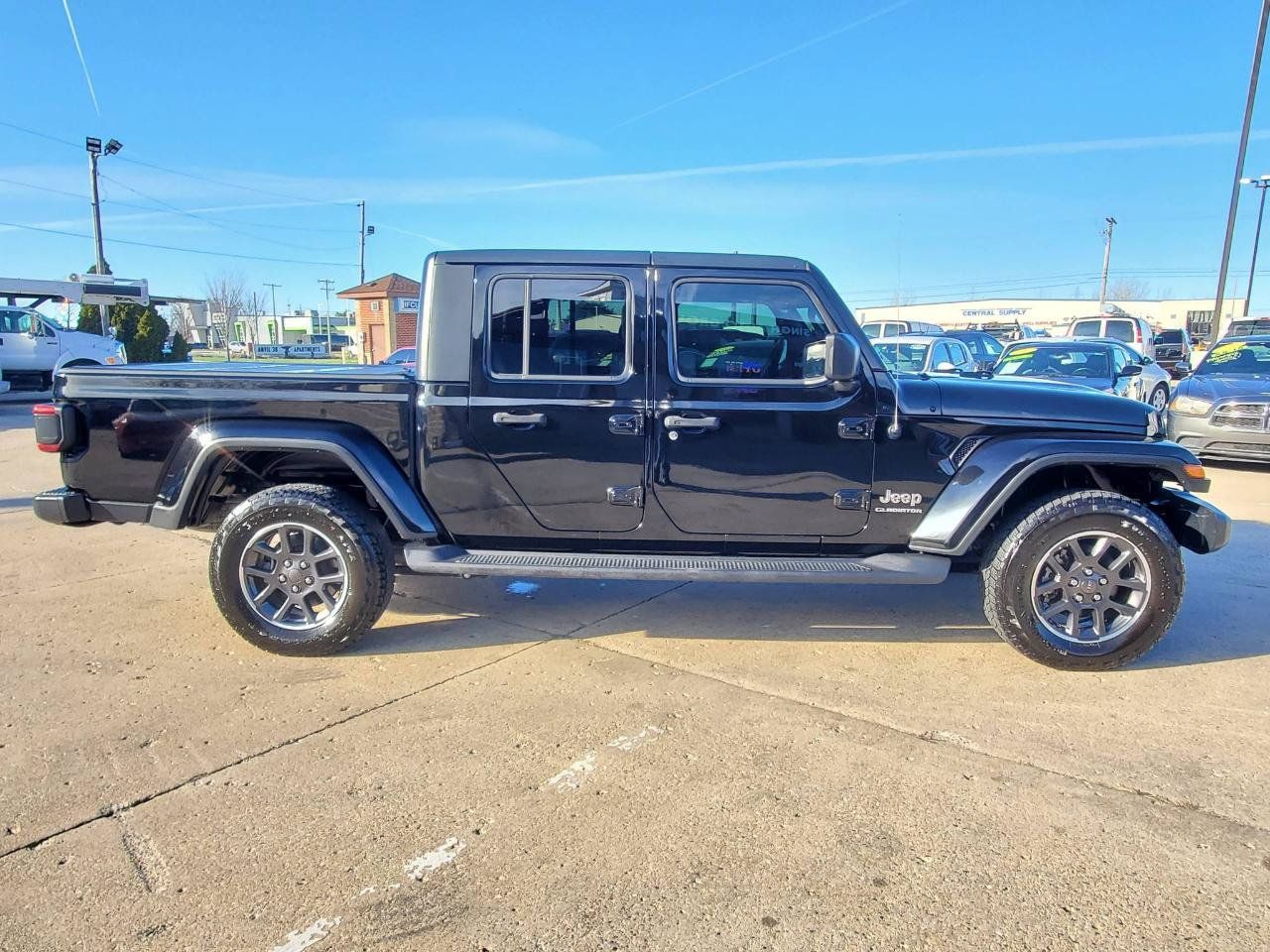 Used 2020 Jeep Gladiator Overland AWD/4WD image 5