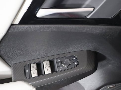 New 2025 Mitsubishi Outlander SE AWD/4WD image 37