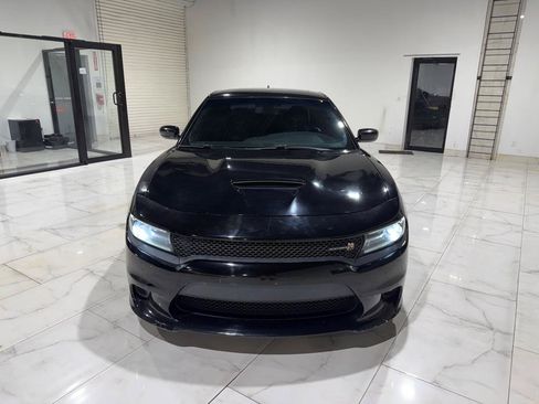 Used 2017 Dodge Charger R/T Scat Pack w/ Beats Audio Group RWD image 2