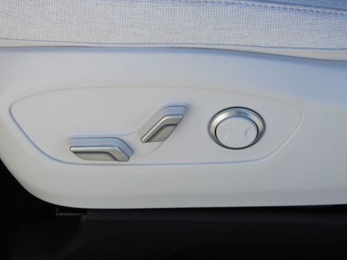 New 2026 Hyundai Ioniq 9 SE image 14