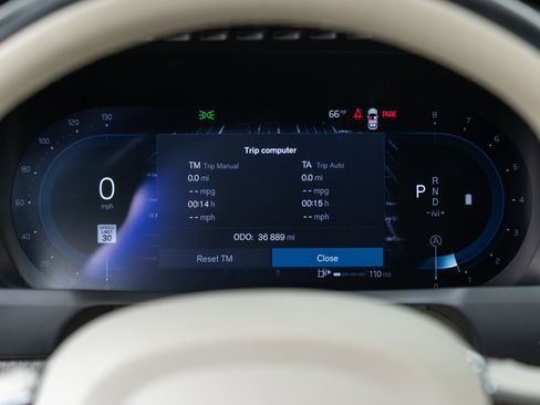 Certified 2023 Volvo XC90 B6 Plus w/ Protection Package Premier image 18