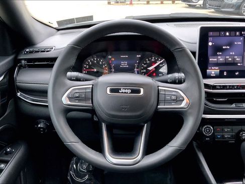 Used 2022 Jeep Compass Altitude image 5