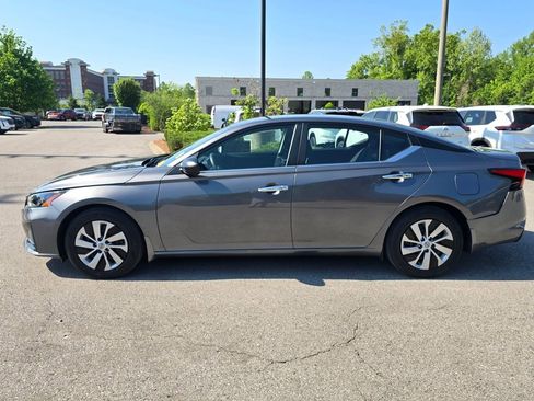 Used 2024 Nissan Altima 2.5 S FWD image 5