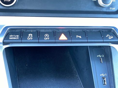 Used 2021 Audi Q3 2.0T Premium w/ Convenience Package image 31