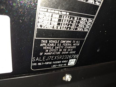 Used 2024 Land Rover Defender 110 S image 16