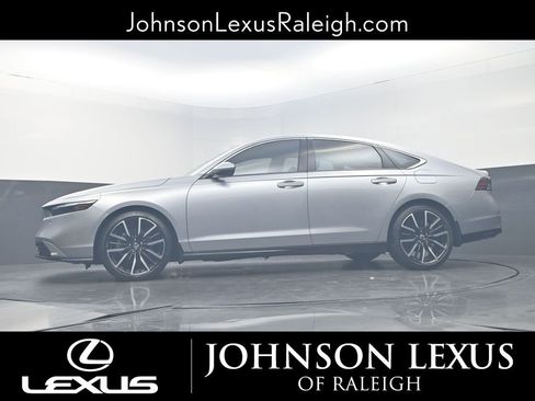 Used 2023 Honda Accord Touring image 22