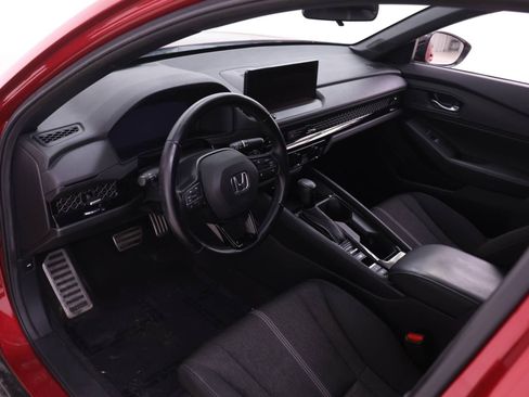 Used 2023 Honda Accord Sport image 3