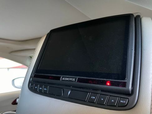 Used 2020 Chrysler Pacifica Limited image 27