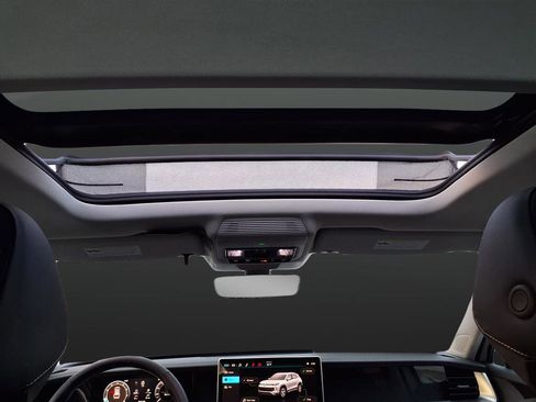 New 2026 Volkswagen Tiguan SE AWD/4WD image 33