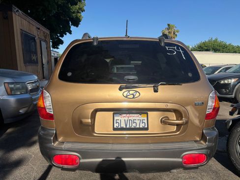 Used 2004 Hyundai Santa Fe GLS FWD image 5