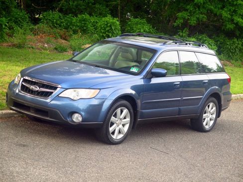 Used 2008 Subaru Outback 2.5i Limited L.L. Bean AWD/4WD image 22