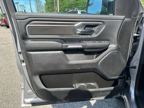Used 2025 RAM 1500 Laramie AWD/4WD image 15