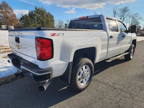 Used 2015 Chevrolet Silverado 2500 LT w/ Z71 Package, Off-Road image 6