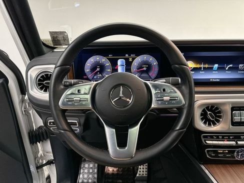 Used 2024 Mercedes-Benz G 550 image 18