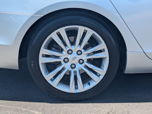 Used 2019 Cadillac XTS Luxury FWD image 9