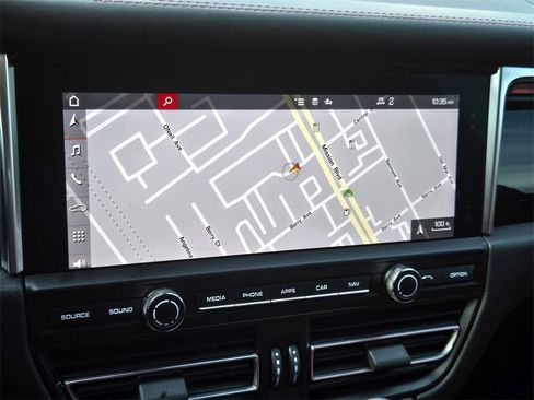 Used 2021 Porsche Macan GTS image 19