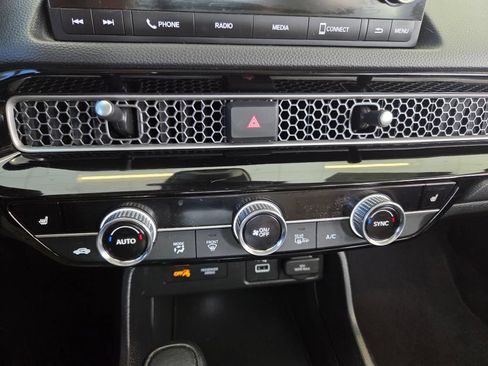 Certified 2024 Honda Civic EX-L image 37