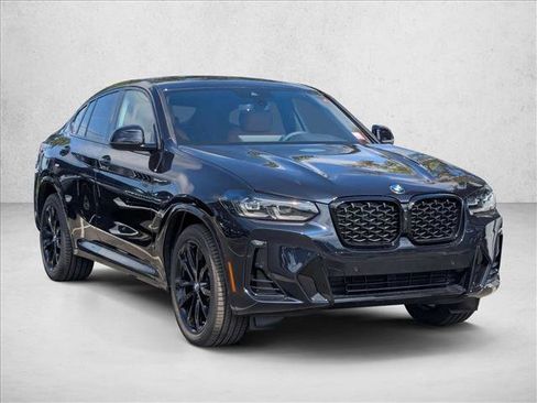 Used 2025 BMW X4 xDrive30i w/ Premium Package AWD/4WD image 6