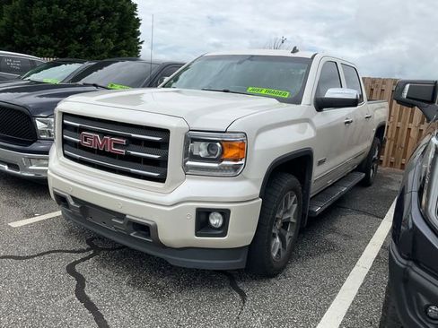 Used 2014 GMC Sierra 1500 SLT w/ All-Terrain Package AWD/4WD image 3