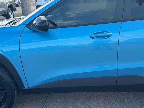 New 2025 Chevrolet Trax ACTIV w/ Sunroof Package image 18