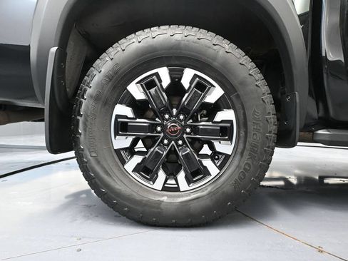 Used 2023 Nissan Frontier PRO-4X w/ Tow Package AWD/4WD image 11