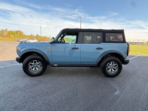 Used 2022 Ford Bronco Badlands image 4