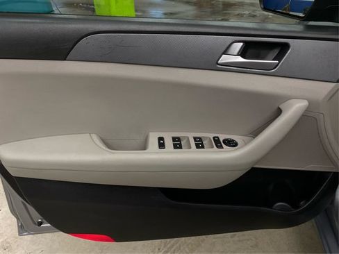 Used 2017 Hyundai Sonata SE w/ Cargo Package FWD image 25