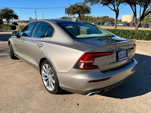 Used 2020 Volvo S60 T5 Momentum w/ Protection Package image 7