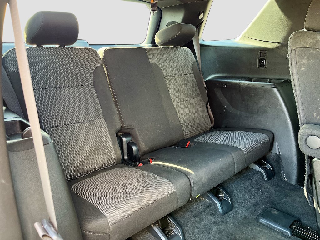 Used 2023 Chevrolet Traverse LT FWD image 25