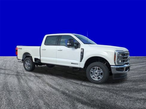 New 2026 Ford F350 Lariat w/ FX4 Off-Road Package image 2