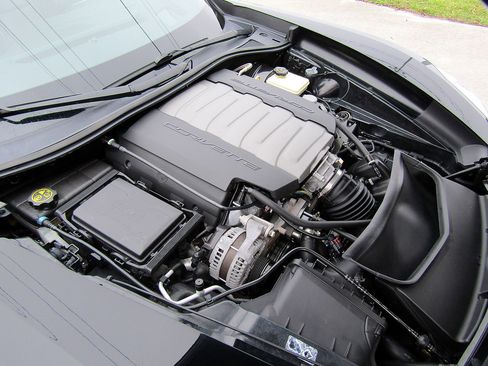 Used 2014 Chevrolet Corvette Stingray 2LT Convertible w/ 2LT Preferred Equipment Group image 21