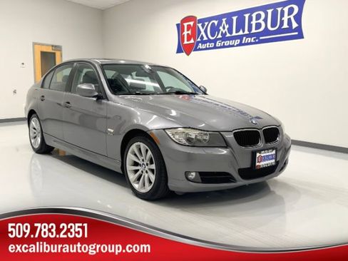 Used 2011 BMW 328i xDrive Sedan image 1