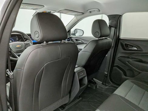 New 2026 Chevrolet Trax LT w/ Driver Confidence Package FWD image 18