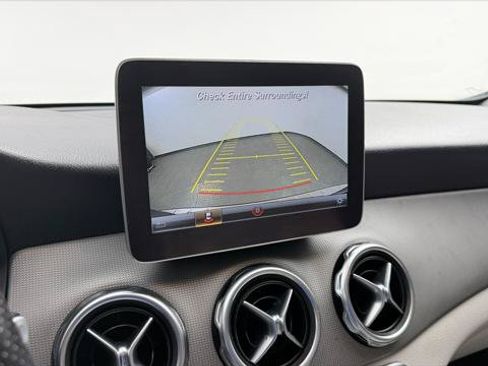 Used 2019 Mercedes-Benz GLA 250 image 27