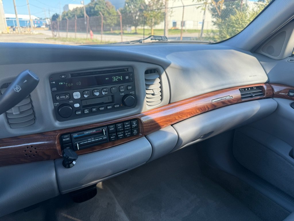 Used 2003 Buick Le Sabre Custom w/ Comfort & Style Package FWD image 12