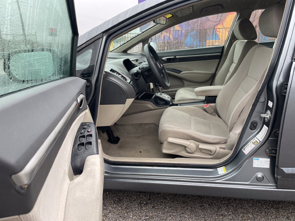 Used 2009 Honda Civic Hybrid Sedan image 14