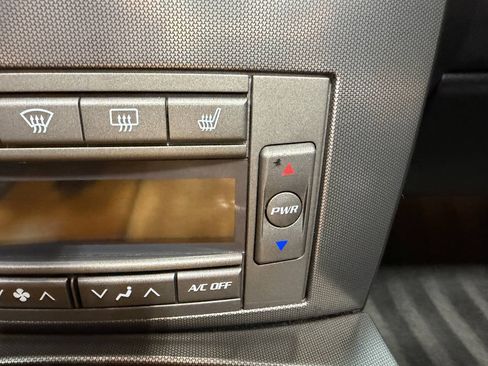 Used 2004 Cadillac XLR RWD image 25