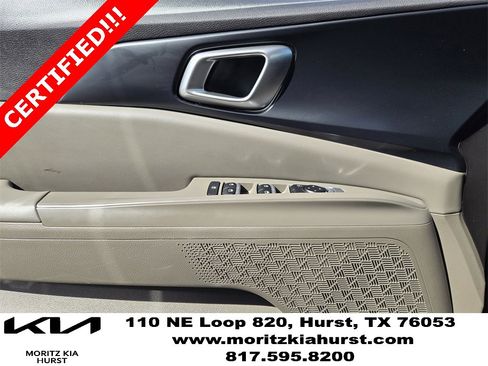 Used 2025 Kia Carnival image 25