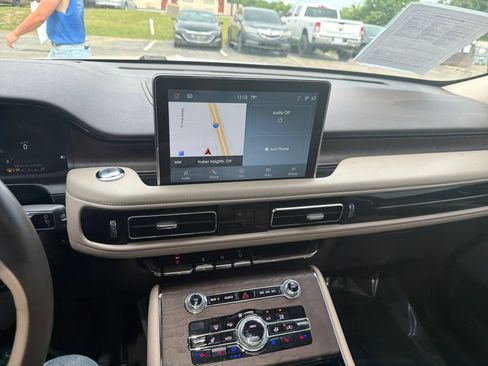 Used 2020 Lincoln Aviator Reserve w/ Equipment Group 202A AWD/4WD image 21