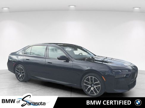 Certified 2025 BMW 740i xDrive AWD/4WD image 1