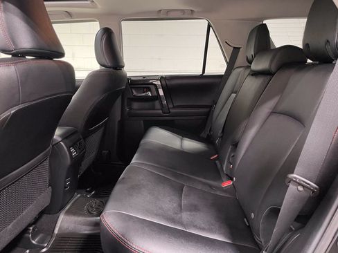 Used 2019 Toyota 4Runner TRD Off-Road Premium AWD/4WD image 16